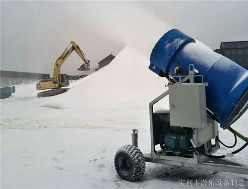 冰雪產(chǎn)業(yè)給造雪機廠家?guī)砹税l(fā)展